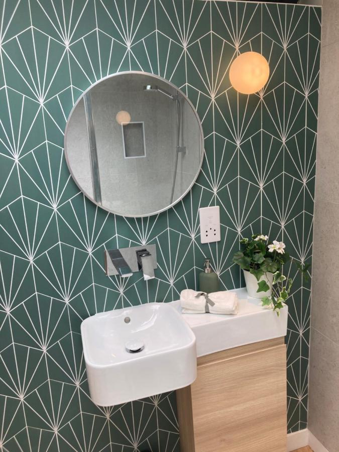 Central Ensuite Guest Unit With Ac And Free On-Street Parking Брайтонн Экстерьер фото