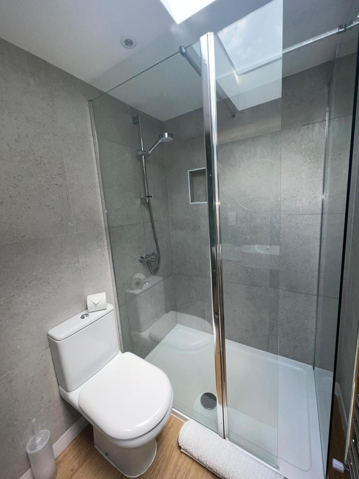Central Ensuite Guest Unit With Ac And Free On-Street Parking Брайтонн Экстерьер фото