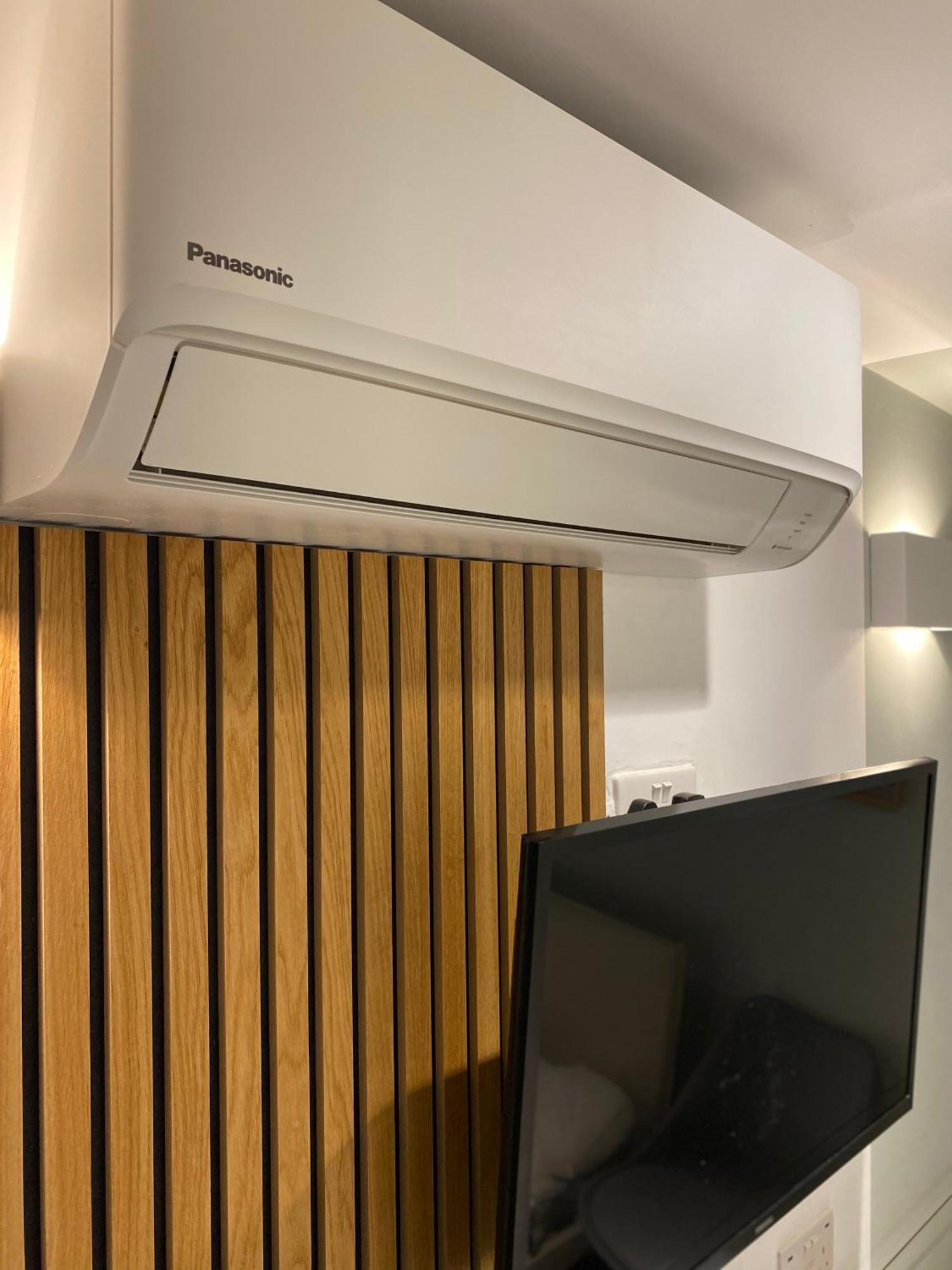 Central Ensuite Guest Unit With Ac And Free On-Street Parking Брайтонн Экстерьер фото